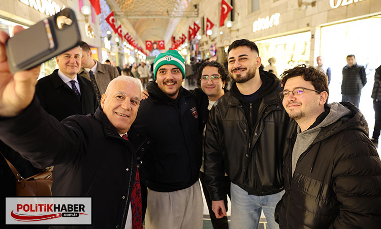 Başkan Bozbey çarşı esnafıyla bayramlaştı