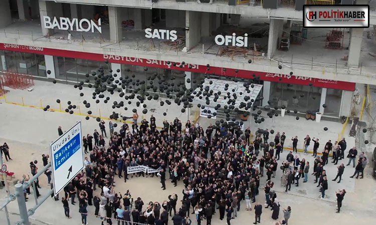 Binlerce mağdur gökyüzüne siyah balon bıraktı