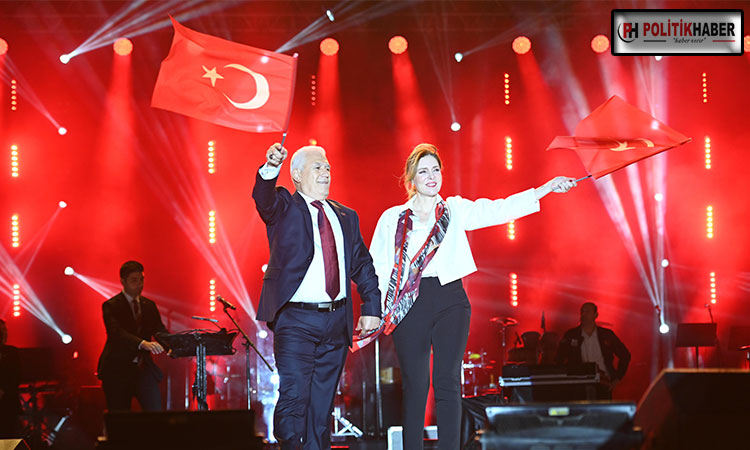 Cumhuriyet coşkusu kente yayılıyor