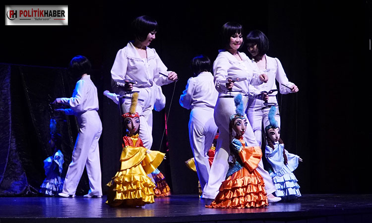 Karagöz Festivali dünyayı Bursa’da buluşturuyor