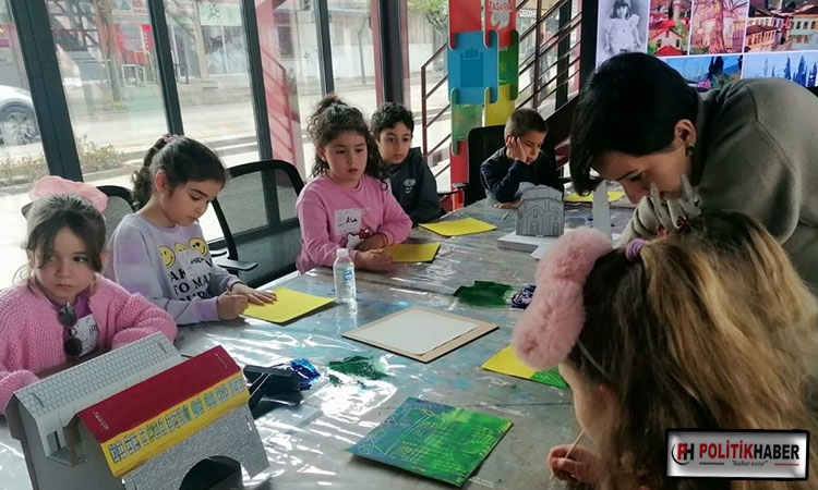 Nilüfer’de çocuklar sanatla iç içe