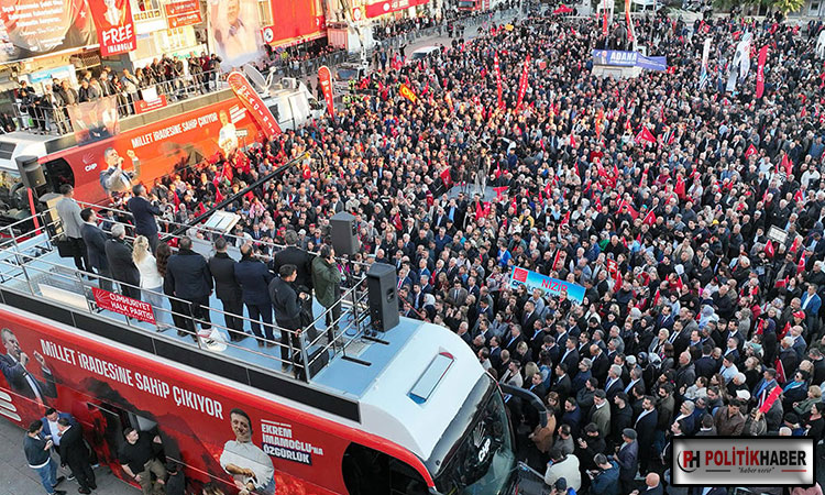 Özel: Partileri millet açar, millet kapatır