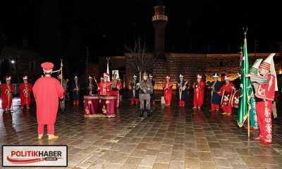 Bursa’nın 700 yıllık destanı ışık gösterisiyle anlatıldı