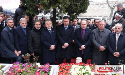 Erbakan’ın kabrinde anlamlı buluşma