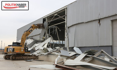 Nilüfer’de 4 bin metrekarelik kaçak depo yıkıldı