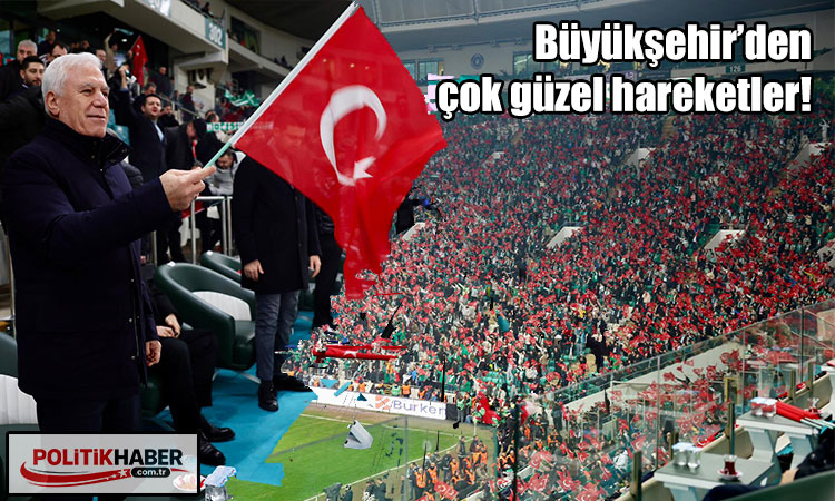 Tribünler Türk bayraklarıyla donatıldı!